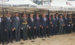 29 Ekim cumhuriyet bayramı dolayısıyla atatürk anıtı’na çelenk sunuldu