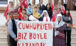 Cumhuriyetin 103. Yıl dönümünü öğrenciler ve öğretmenler ile kutlandı