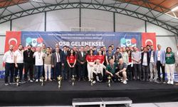 Denizli osb’nin 7. masa tenisi turnuvasında şampiyonlar ödüllerini aldı