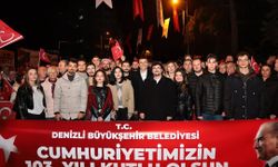Fener alayının ardından derya uluğ konserine yoğun ilgi