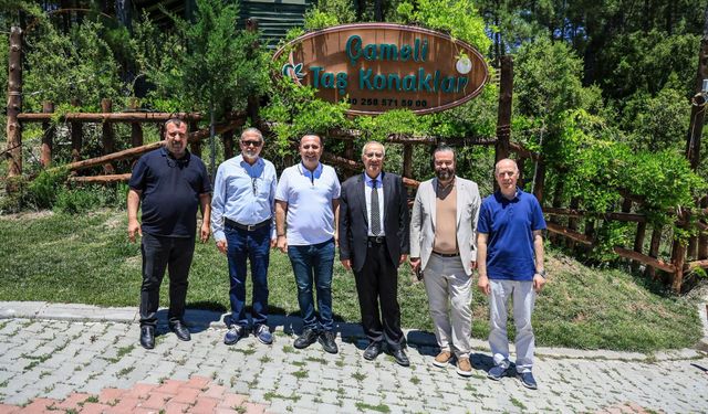 Özkan Tokmak ve ekibi tam not verdi: Çameli Taş Konaklar Denizli basınının gözdesi oldu