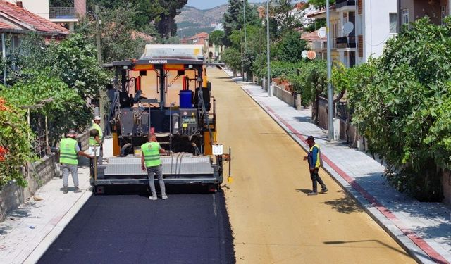 Çivril’de Gökhan Avcı Caddesi Baştan Sona Yenileniyor