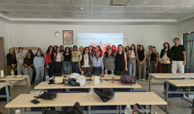 Yüzyılın Maarif Modeli Eğitimi Çocuk Gelişimi Öğrencileriyle Buluştu