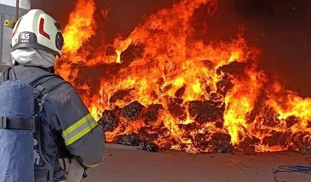 Merkezefendi’de işyeri yangını: Ekipler alevlere müdahale etti