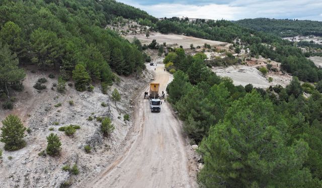 Başkan Ertemur yılların ihmaline son verdi: gözler ve akdere yolu asfaltlanıyor