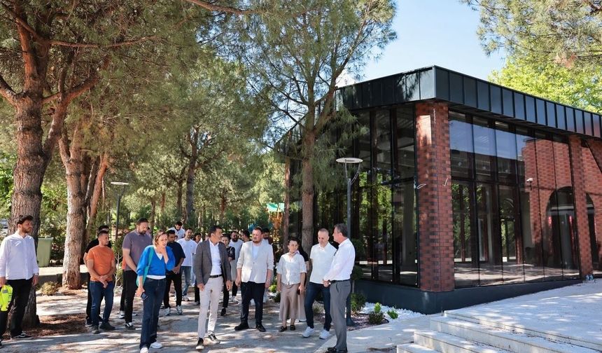 Başkan Çavuşoğlu iki büyük yatırımı yerinde inceledi