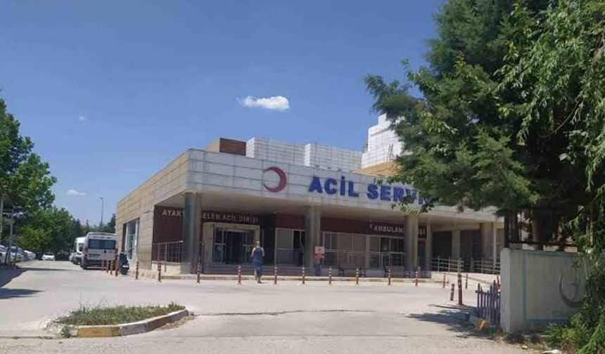 Düğünde Silah Kazası 11 Kişi Yaralandı
