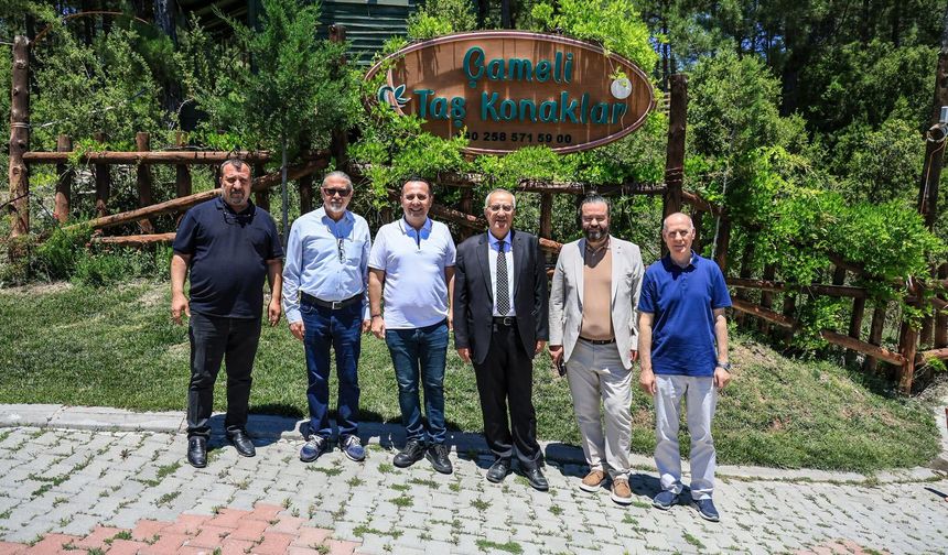 Özkan Tokmak ve ekibi tam not verdi: Çameli Taş Konaklar Denizli basınının gözdesi oldu