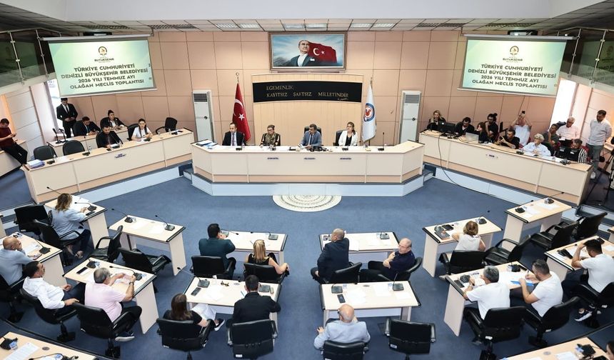 Denizli Büyükşehir Meclisi'nden tarihi kararlar: Öğrencilere giysi, KPSS adaylarına harç desteği