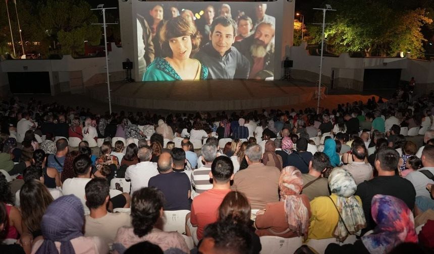 Denizli’de yaz sinemasında 2 dev yapıt