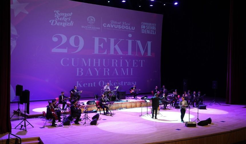 Denizli Büyükşehir’le Cumhuriyet coşkusu başladı
