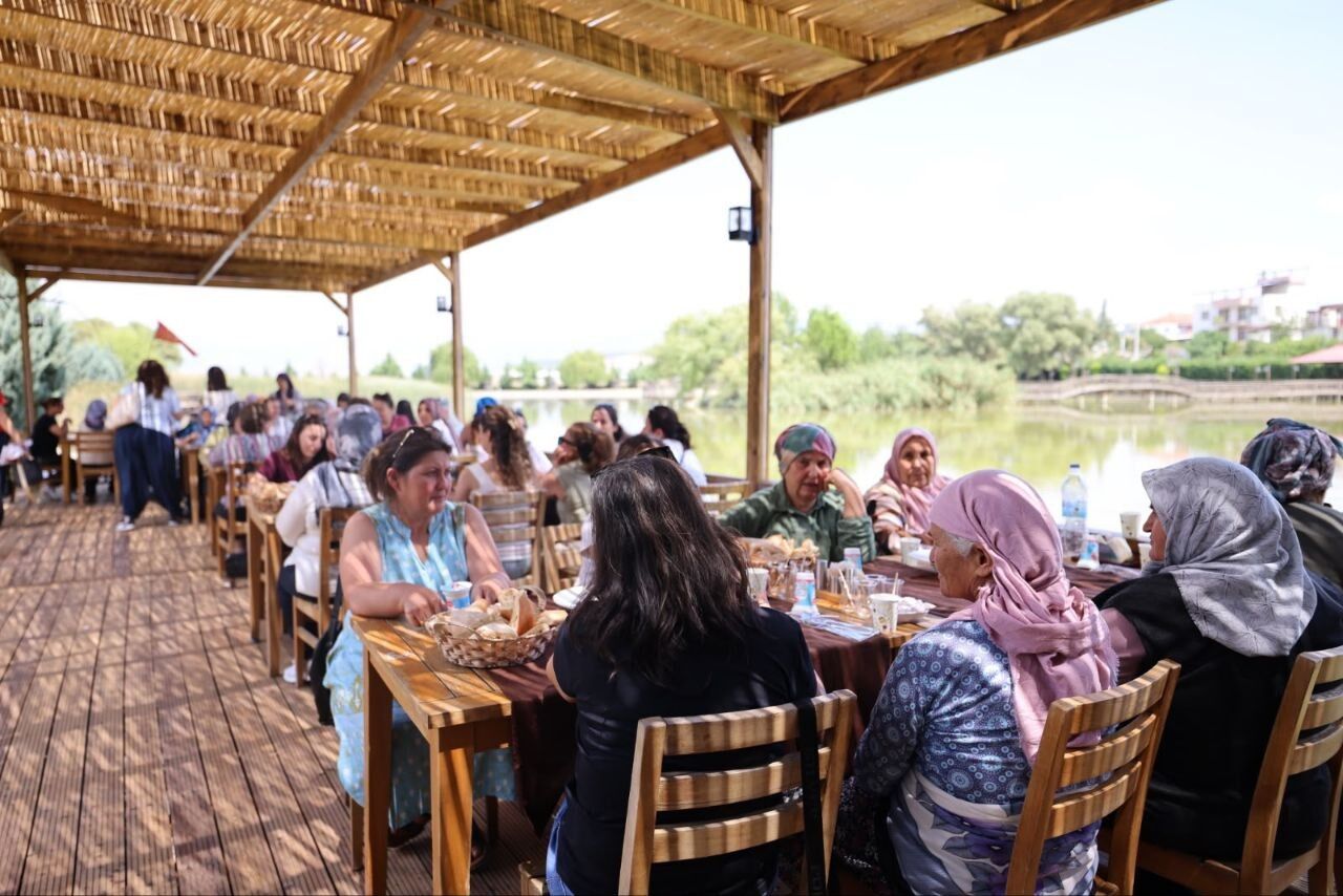 Acıpayam Büyükşehir Kadınn