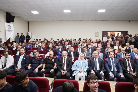 Çivril’de 850 Yıllık Zaferin Gururu