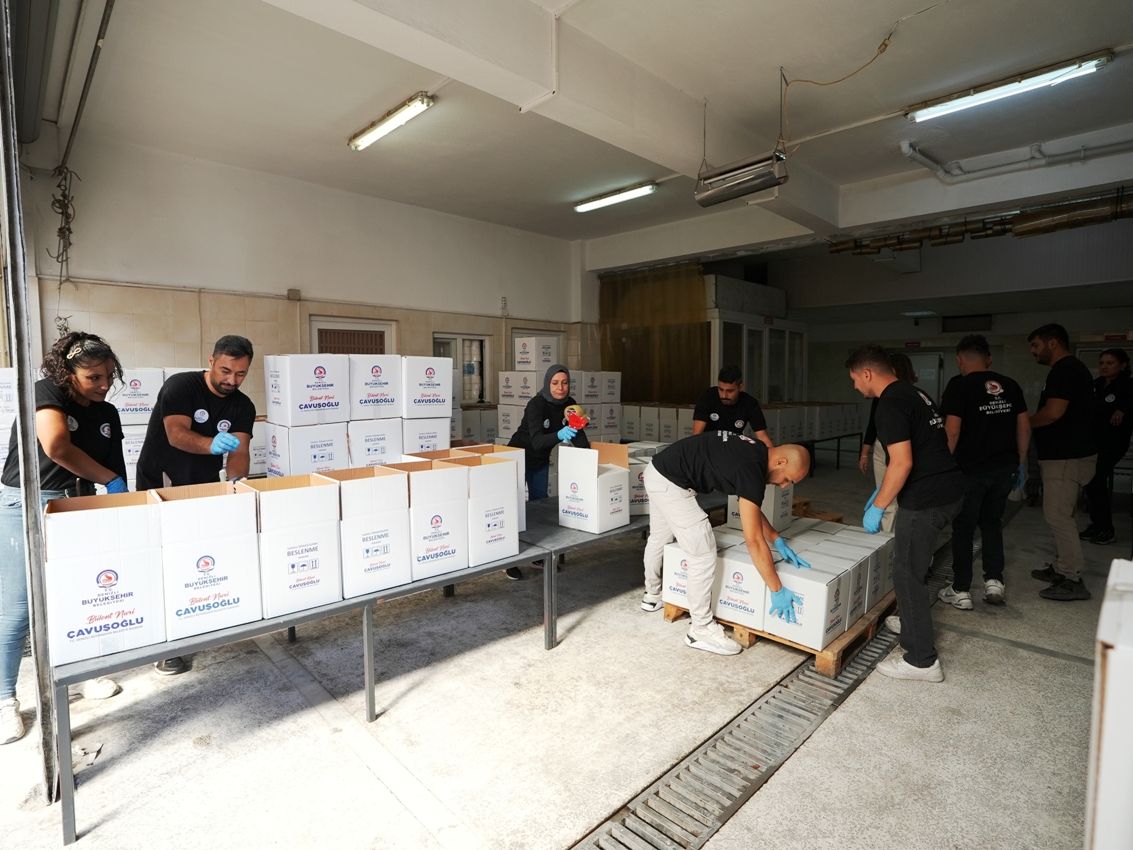Büyükşehir’in Beslenme Desteği Projesi 12 Bin 600 Öğrenciye Ulaştı (3)